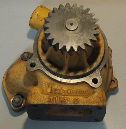 Насос водяной KOMATSU 6D125, S6D125, SA6D125, SAA6D125 новый (уценка)