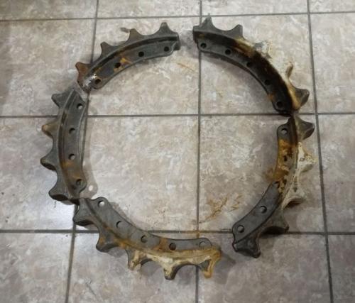 Сегменты ведущего колеса гусеничного бульдозера LIEBHERR Корея к-т