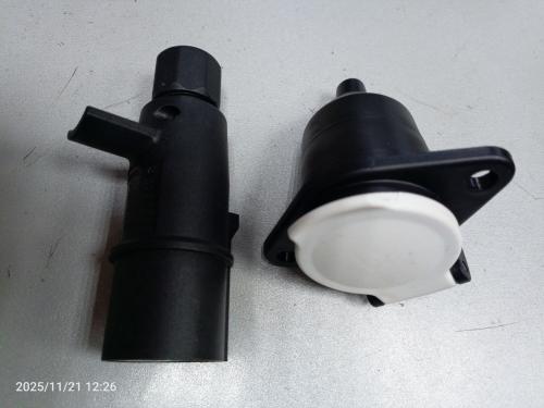 Розетка+вилка электрическая 7/6 полюсов, одна мама к-т